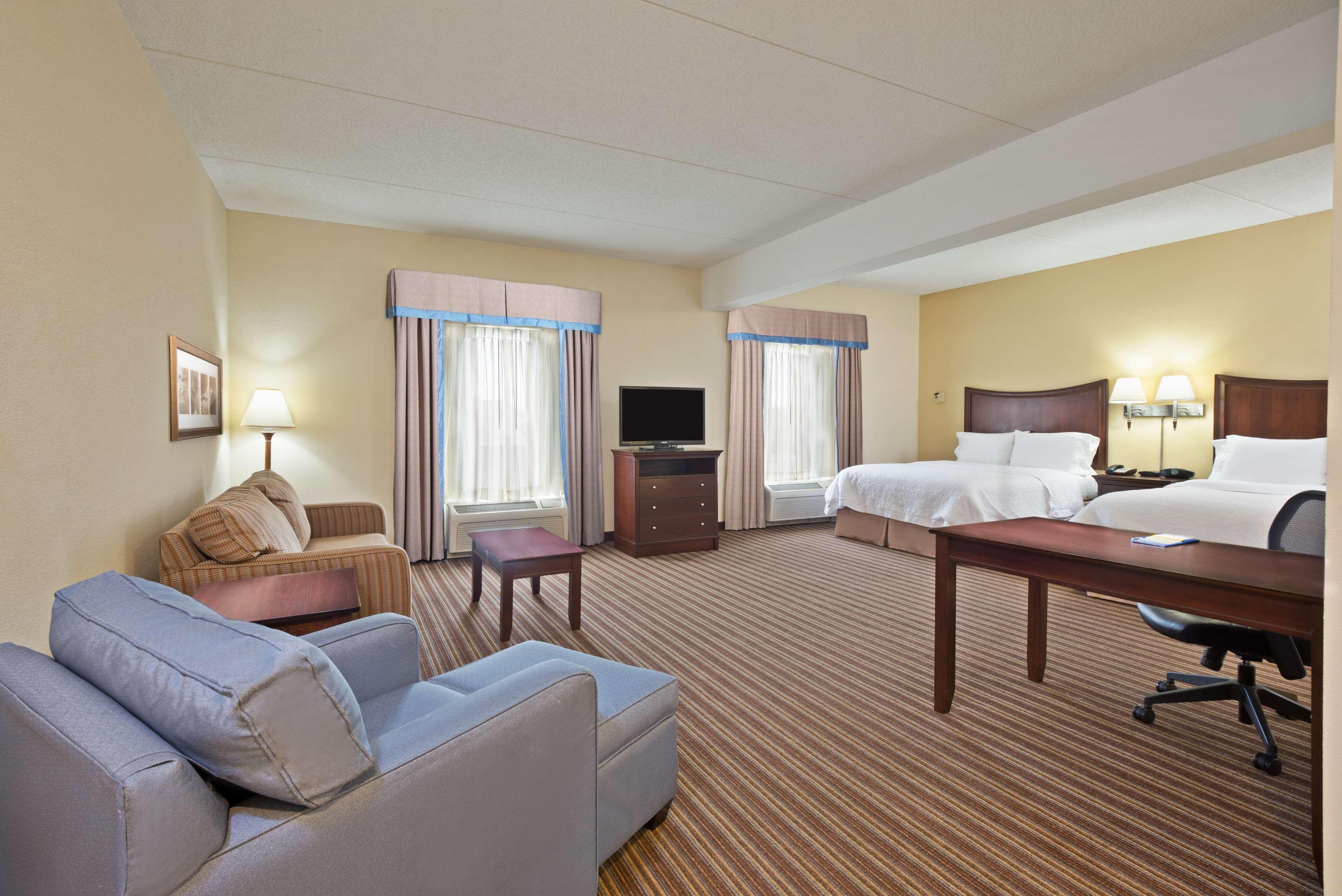Hampton Inn Gainesville-Haymarket Eksteriør bilde