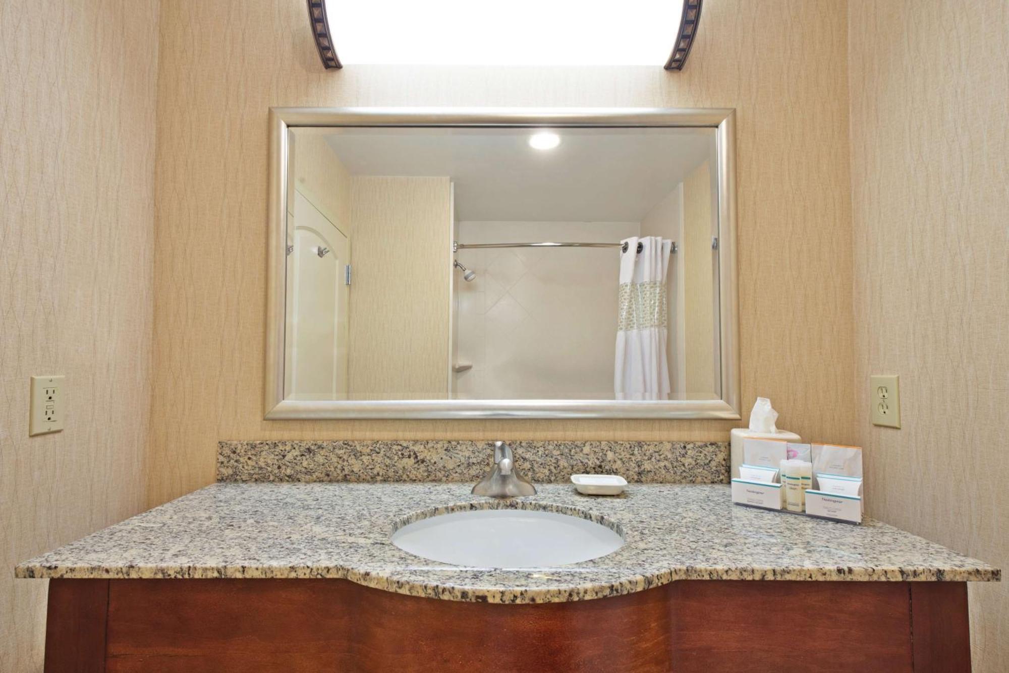 Hampton Inn Gainesville-Haymarket Eksteriør bilde