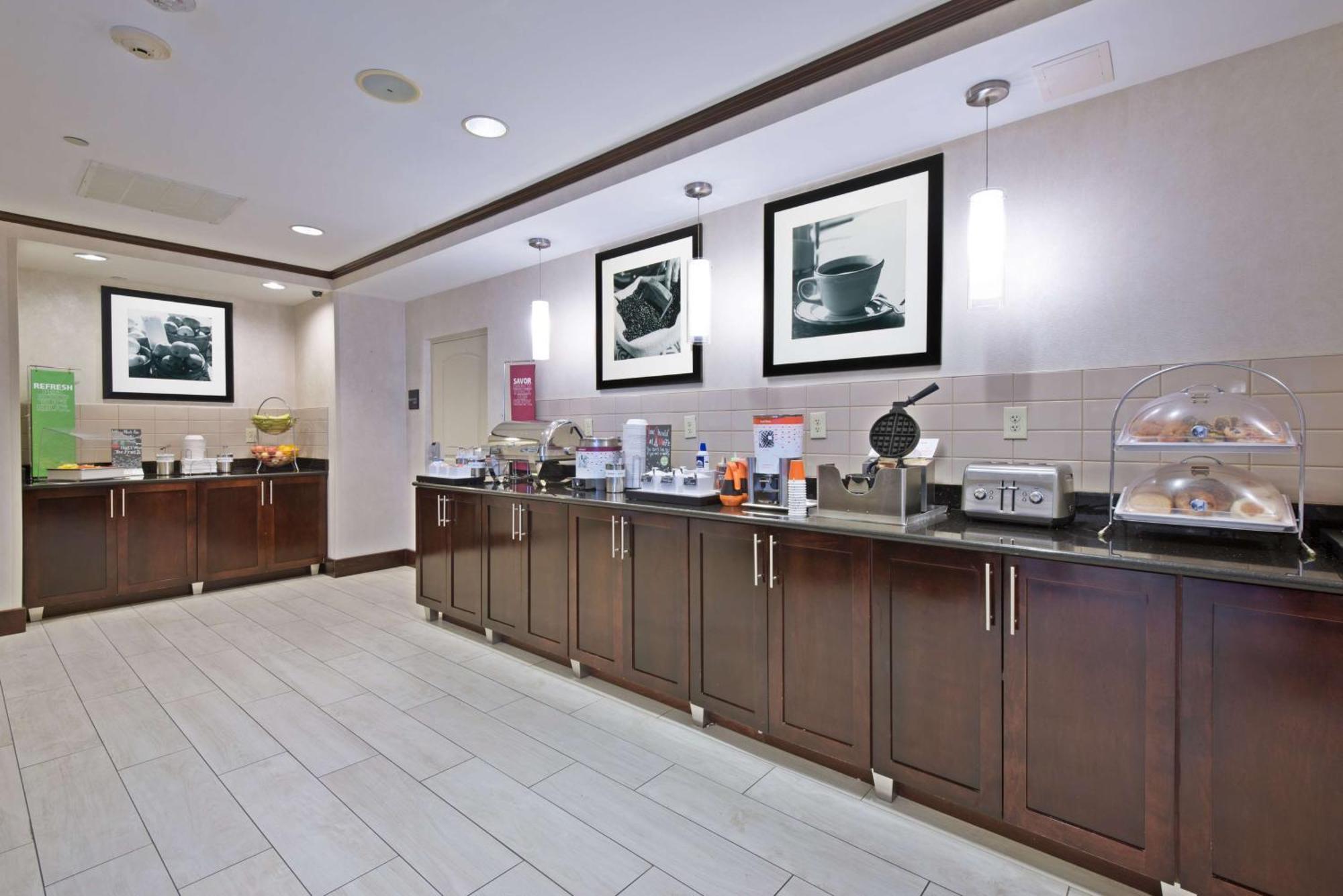 Hampton Inn Gainesville-Haymarket Eksteriør bilde