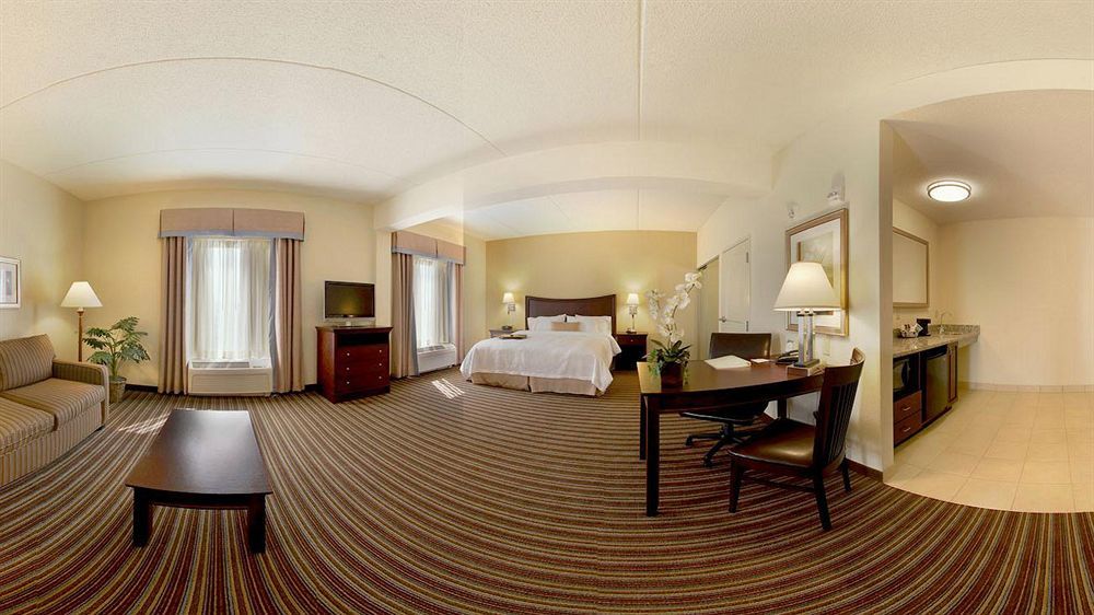 Hampton Inn Gainesville-Haymarket Eksteriør bilde